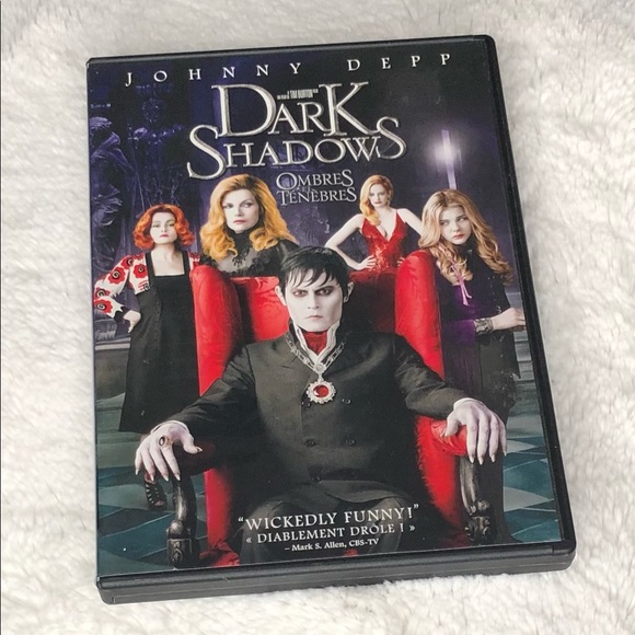 Dark Shadows (DVD) - Picture 1 of 1